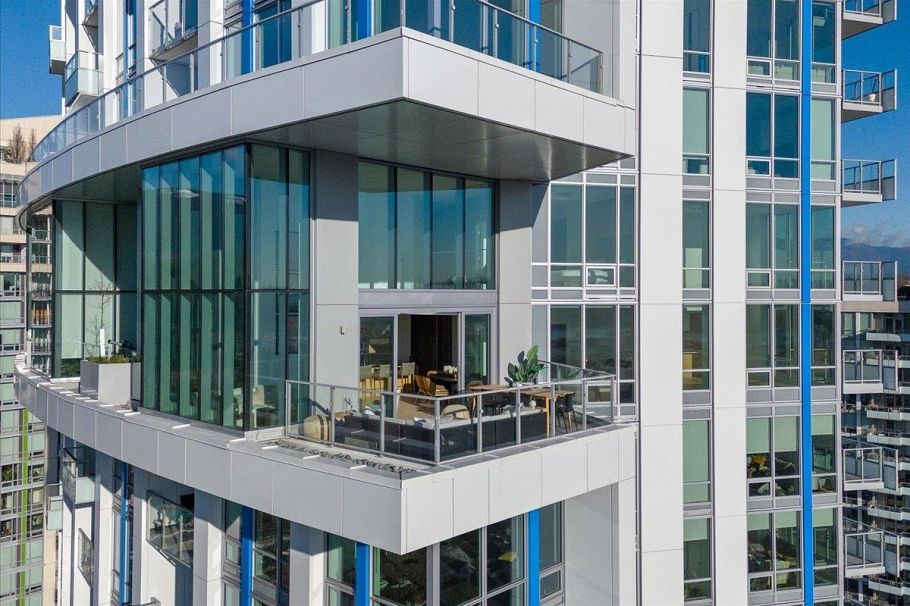 2405 1500 Fern Street North Vancouver, BC - 4