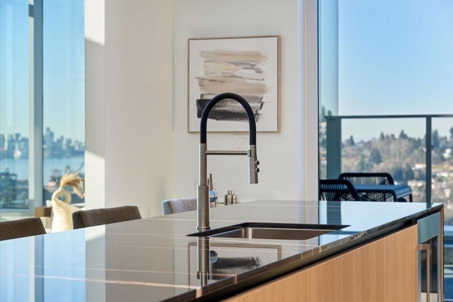 2405 1500 Fern Street North Vancouver, BC - 15