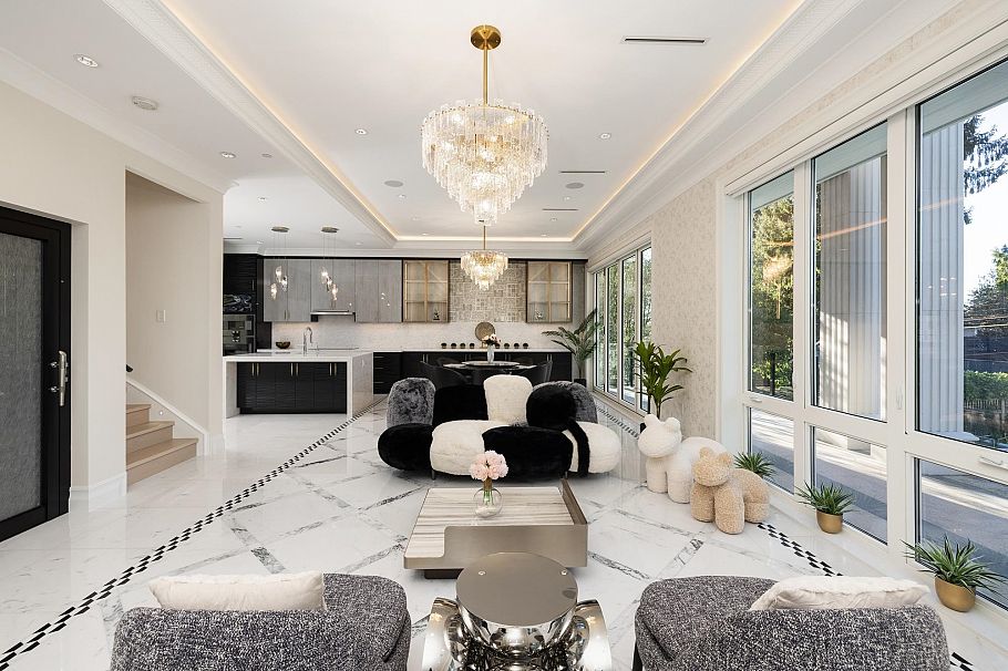 7061 Adera Street Vancouver, BC - 12