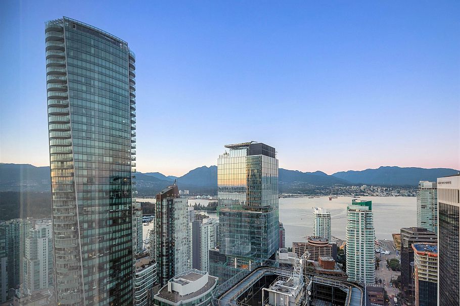 4304 1111 Alberni Street Vancouver, BC - 6