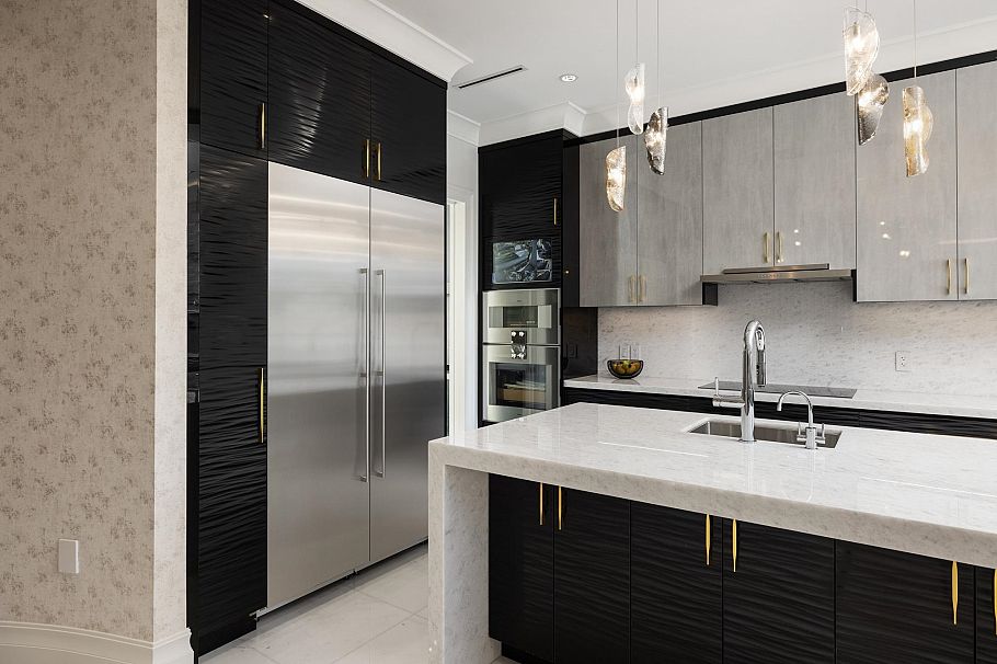 7061 Adera Street Vancouver, BC - 21