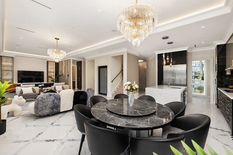 7061 Adera Street Vancouver, BC - 17