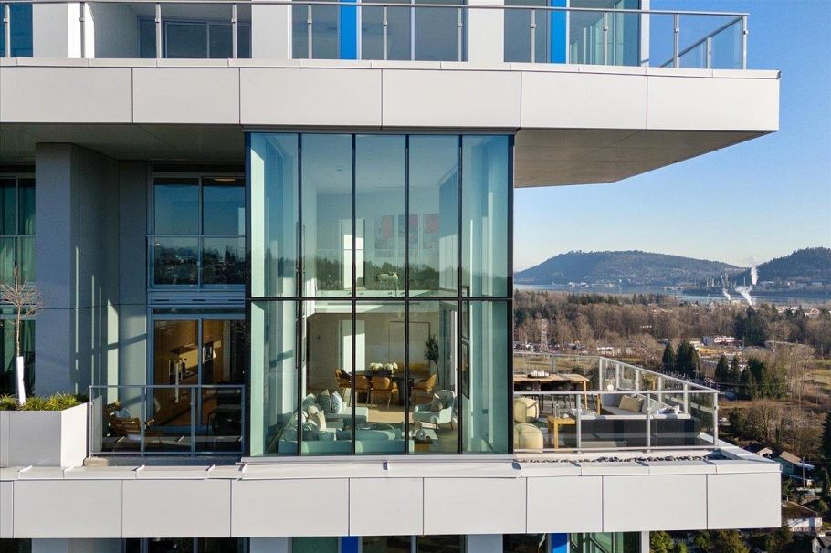 2405 1500 Fern Street North Vancouver, BC - 2