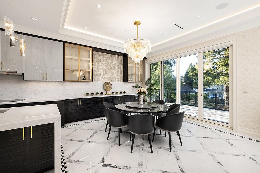 7061 Adera Street Vancouver, BC - 15