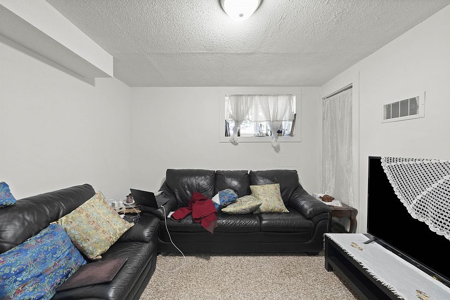 4835 Chatham Street Vancouver, BC - 21