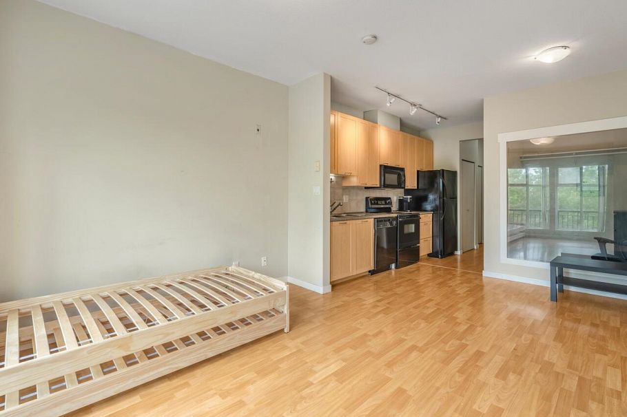 PH3 1503 W 65th Avenue Vancouver, BC - 16