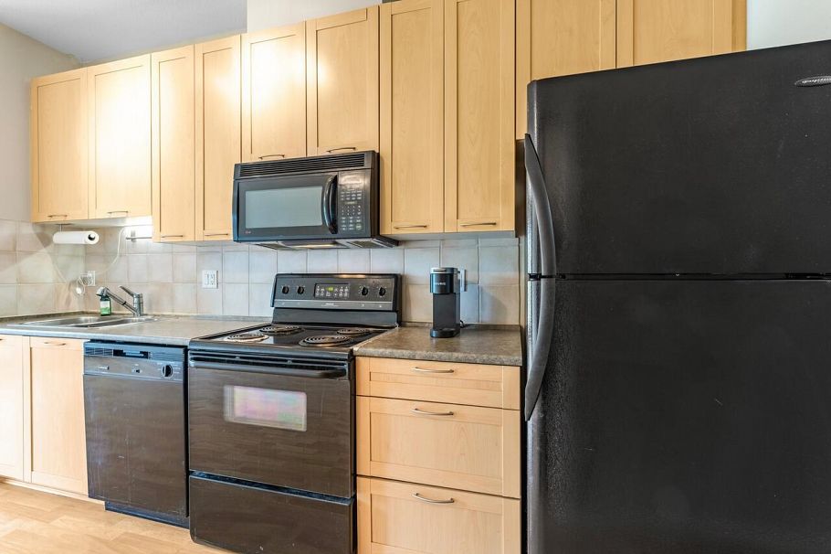 PH3 1503 W 65th Avenue Vancouver, BC - 8