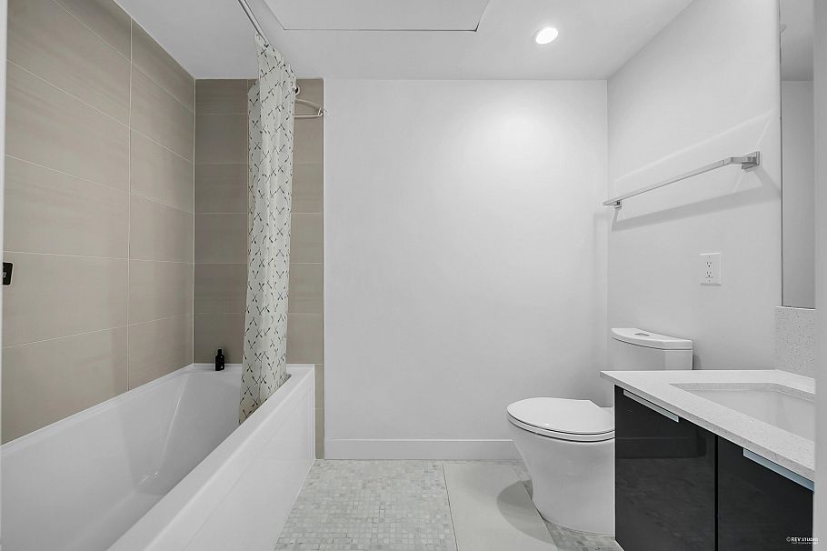 504 1283 Howe Street Vancouver, BC - 11