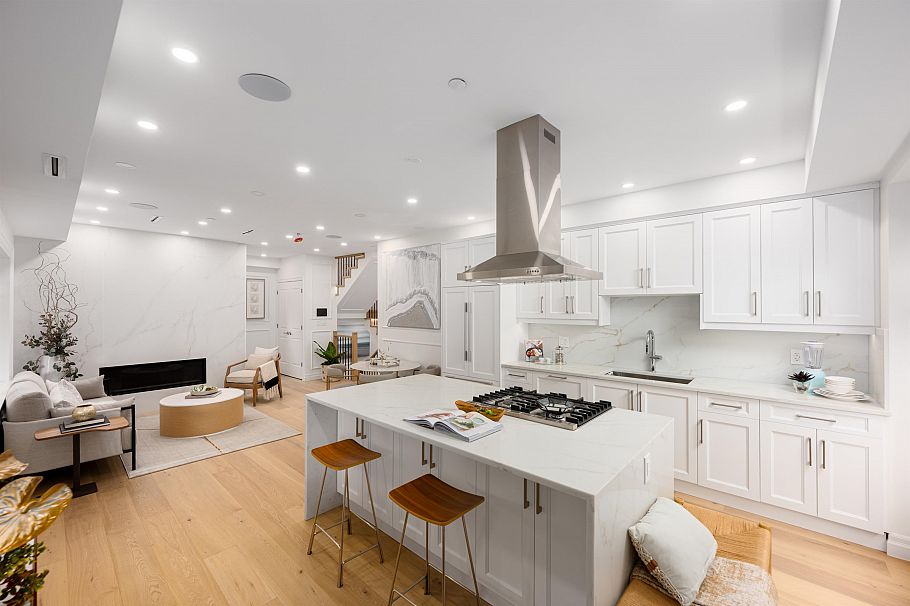 2014 W 15th Avenue Vancouver, BC - 14