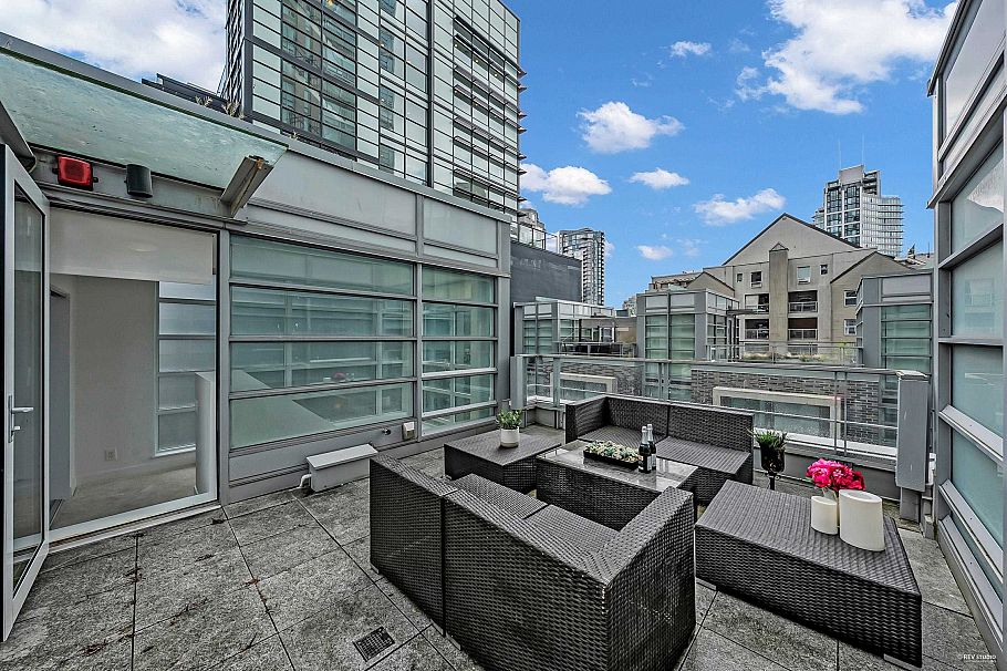 504 1283 Howe Street Vancouver, BC - 17