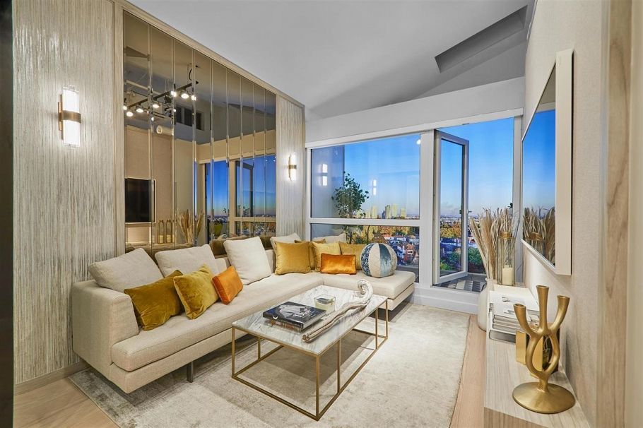 203 8030 Oak Street Vancouver, BC - 3