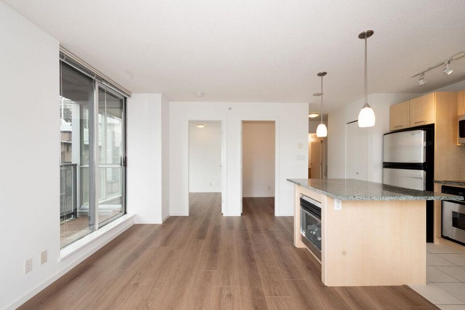 708 1199 Seymour Street Vancouver, BC - 5