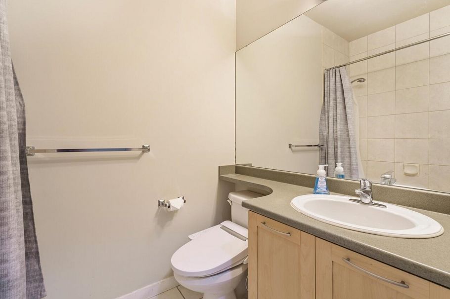 PH3 1503 W 65th Avenue Vancouver, BC - 19