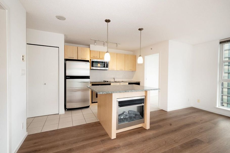 708 1199 Seymour Street Vancouver, BC - 9