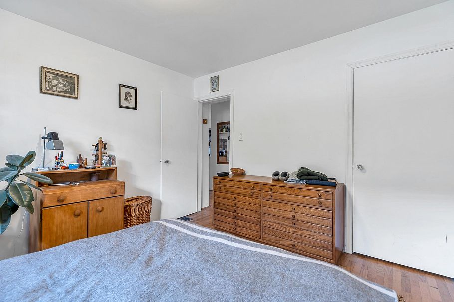 5050 Main Street Vancouver, BC - 8