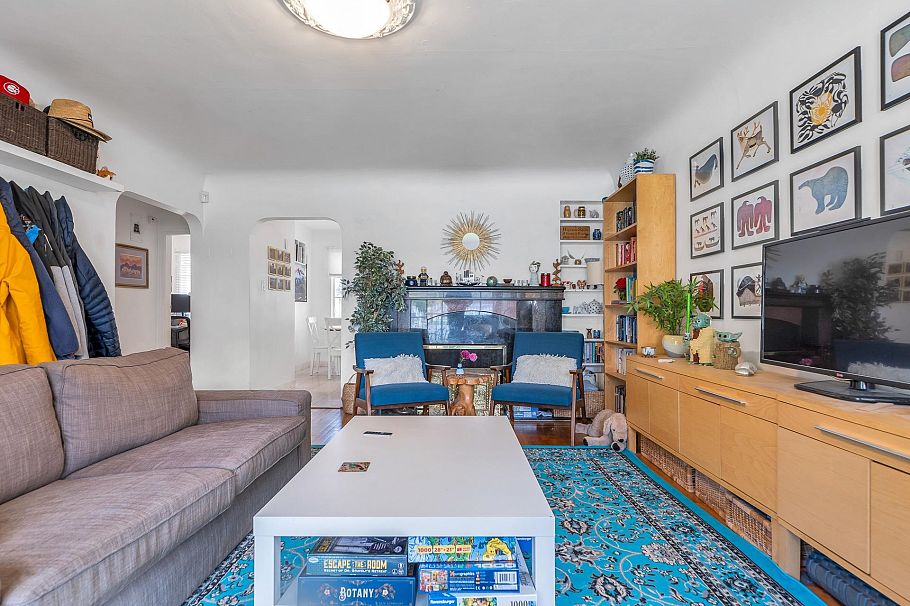 5092 Main Street Vancouver, BC - 5