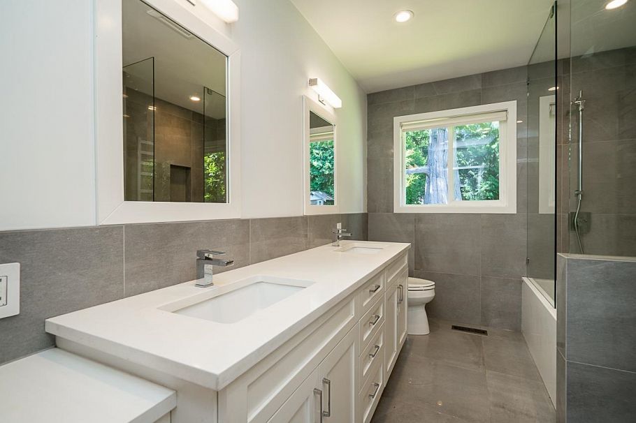 1358 E 14th Street North Vancouver, BC - 22