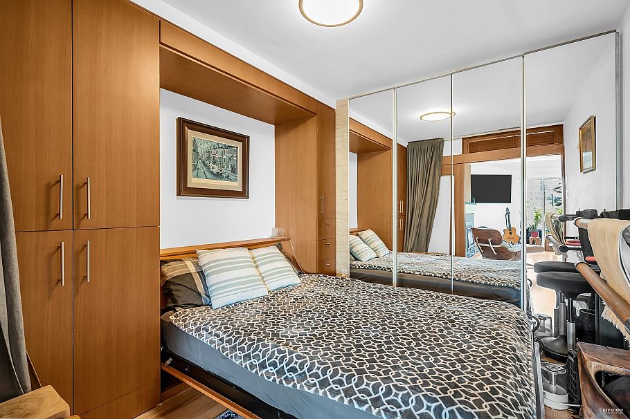 1106 Ironwork Passage Vancouver, BC - 14