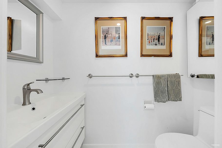 1106 Ironwork Passage Vancouver, BC - 29