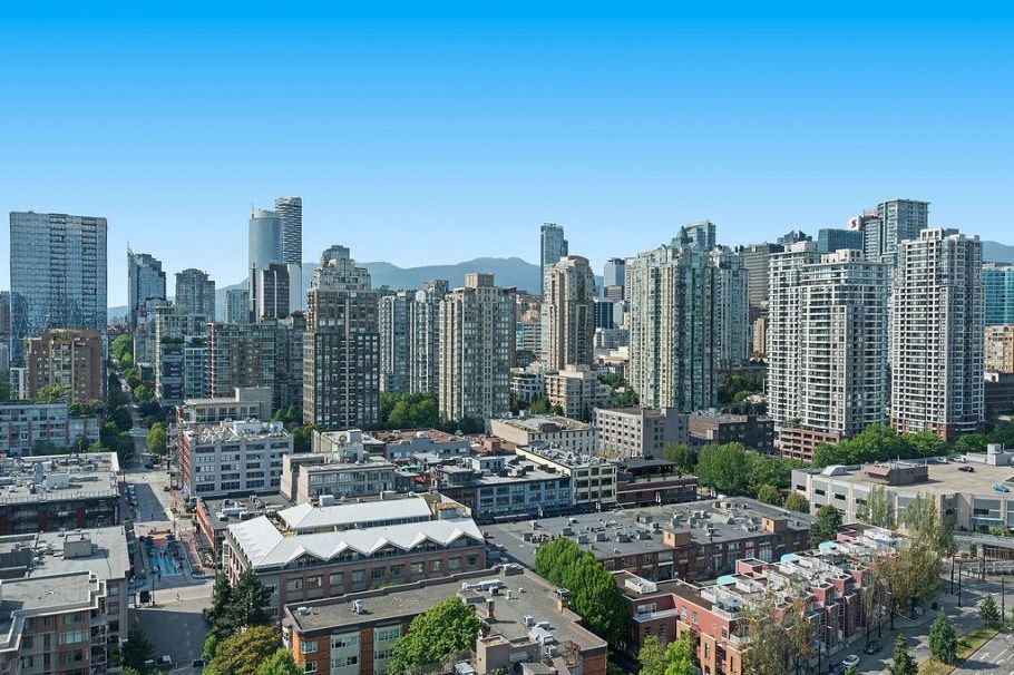 2705 193 Aquarius Mews Vancouver, BC - 22