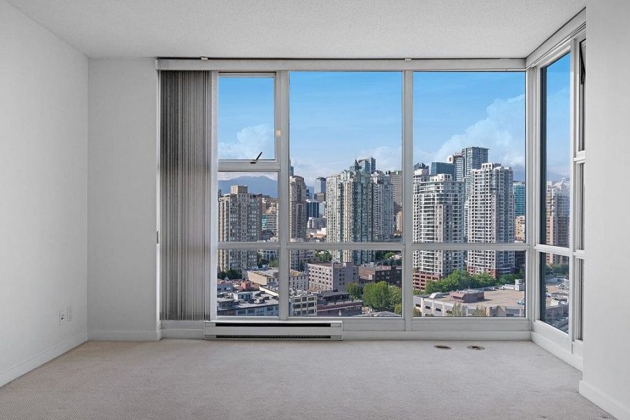 2705 193 Aquarius Mews Vancouver, BC - 2