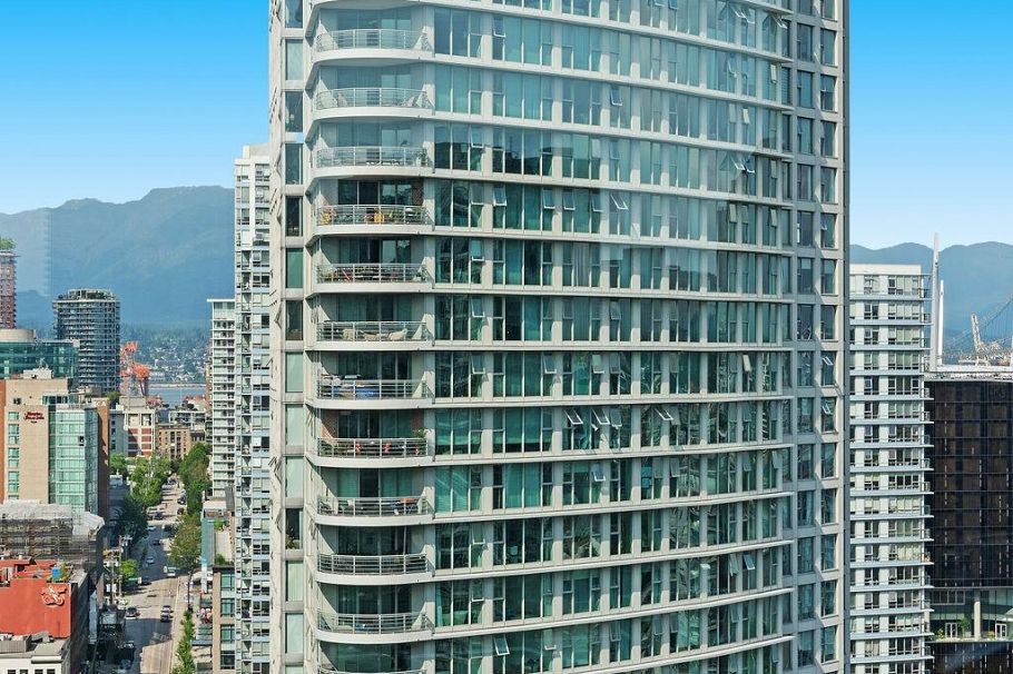 2705 193 Aquarius Mews Vancouver, BC - 29