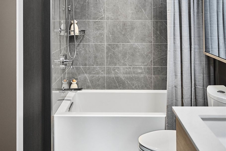 202 8030 Oak Street Vancouver, BC - 11