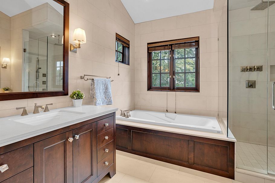 1807 Acadia Road Vancouver, BC - 27