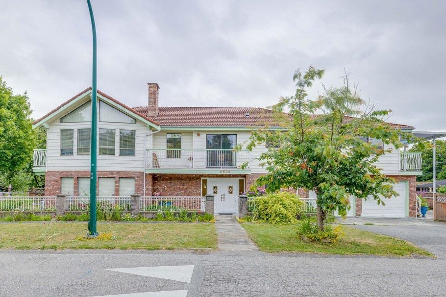 5820 Earles Street Vancouver, BC - 1