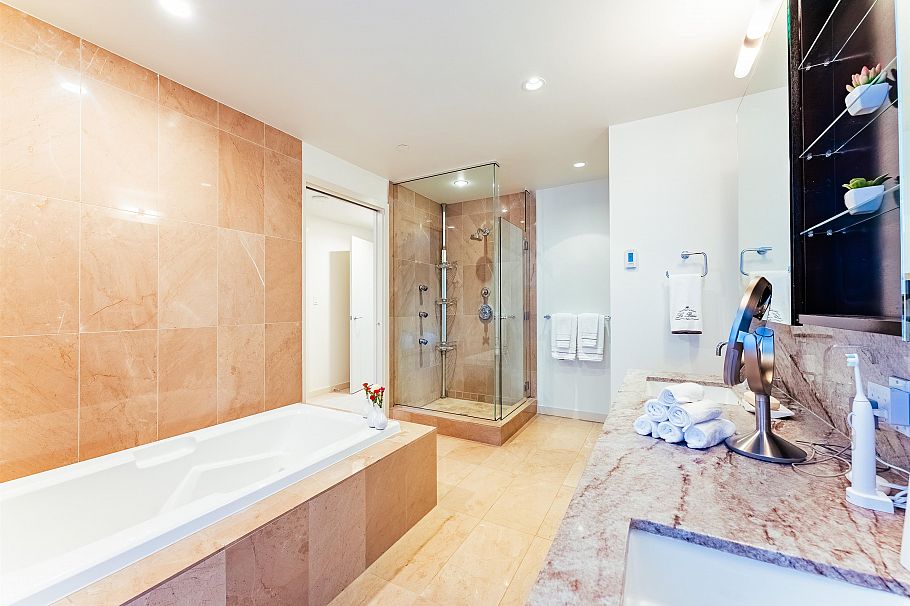 1402 1169 W Cordova Street Vancouver, BC - 32