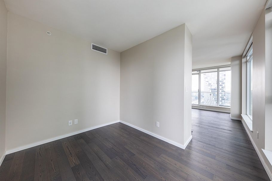 2707 1351 Continental Street Vancouver, BC - 10