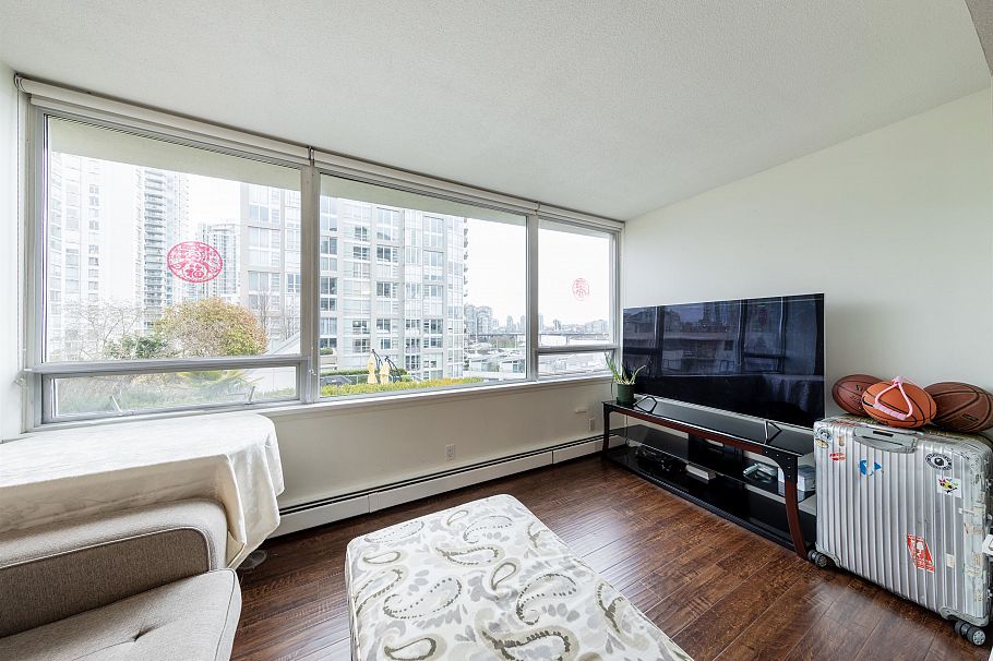 907 1288 Marinaside Crescent Vancouver, BC - 15