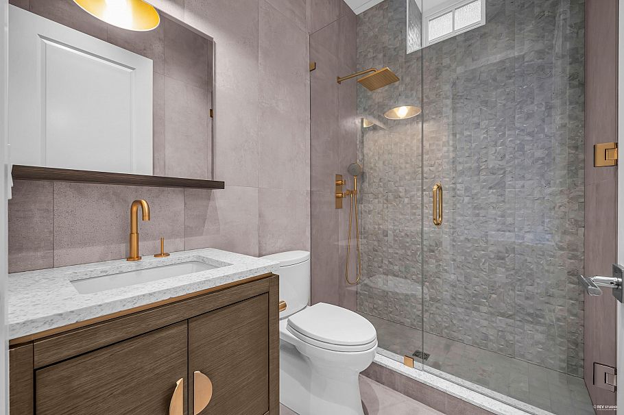 3070 W 44th Avenue Vancouver, BC - 34