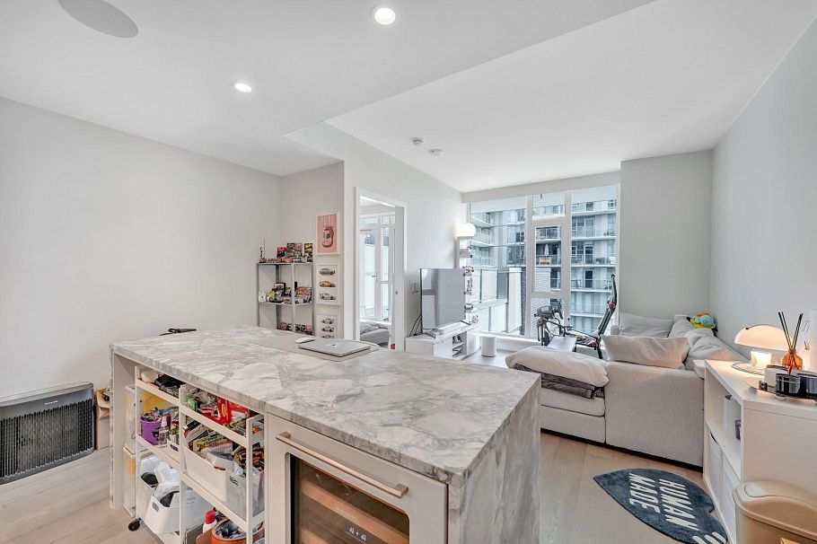 602 7418 Paulson Street Vancouver, BC - 21