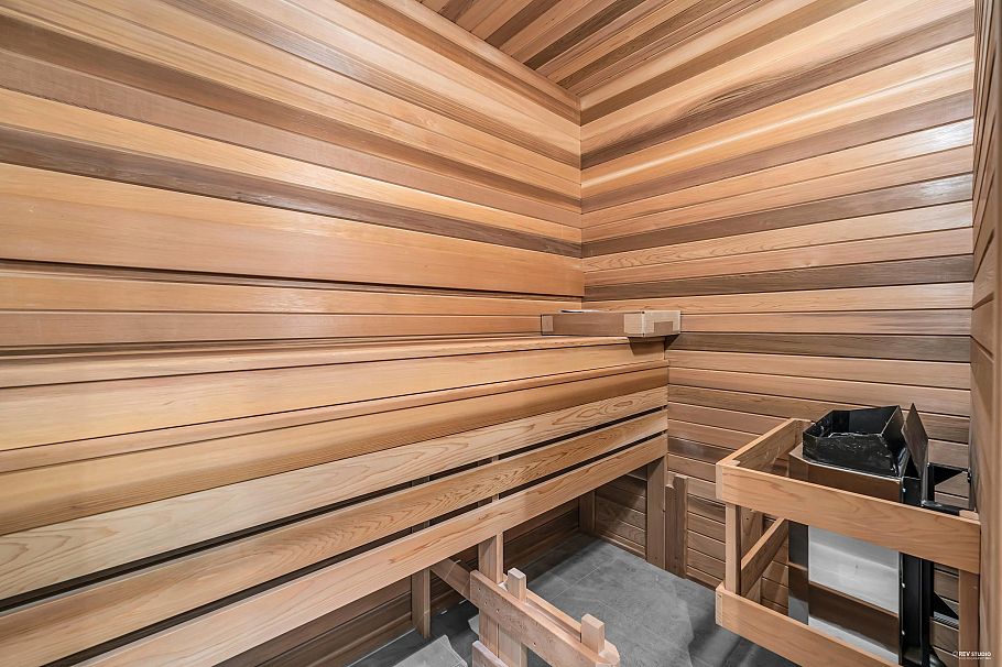 3070 W 44th Avenue Vancouver, BC - 32