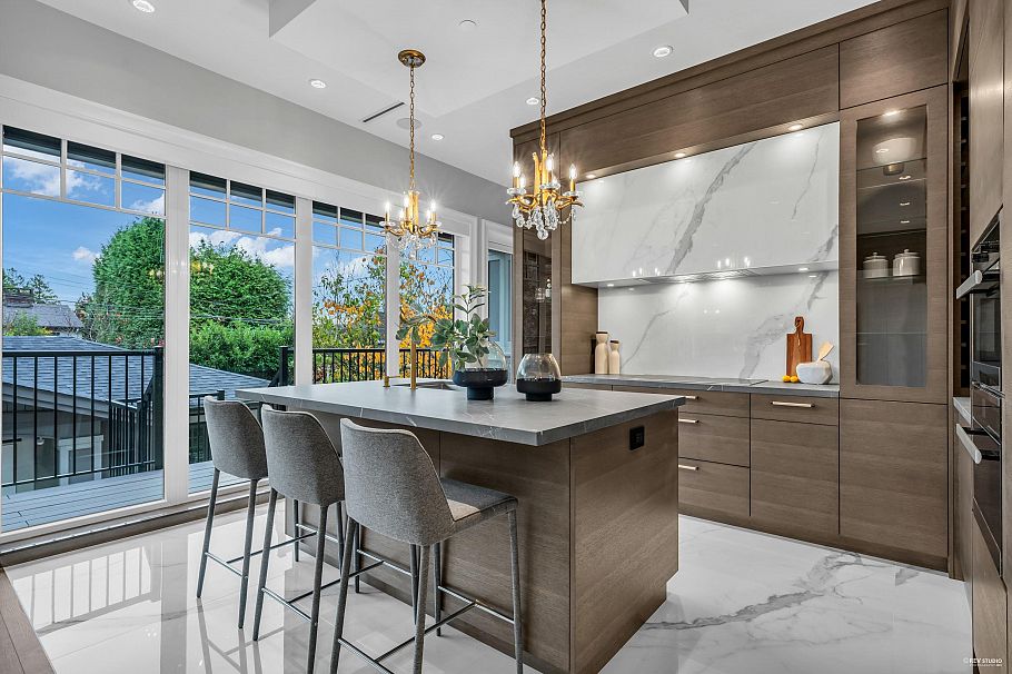 3070 W 44th Avenue Vancouver, BC - 11