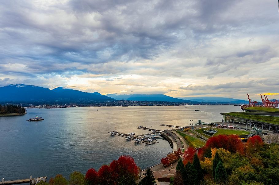 1402 1169 W Cordova Street Vancouver, BC - 1