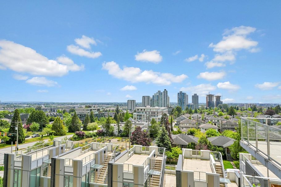 602 7418 Paulson Street Vancouver, BC - 2