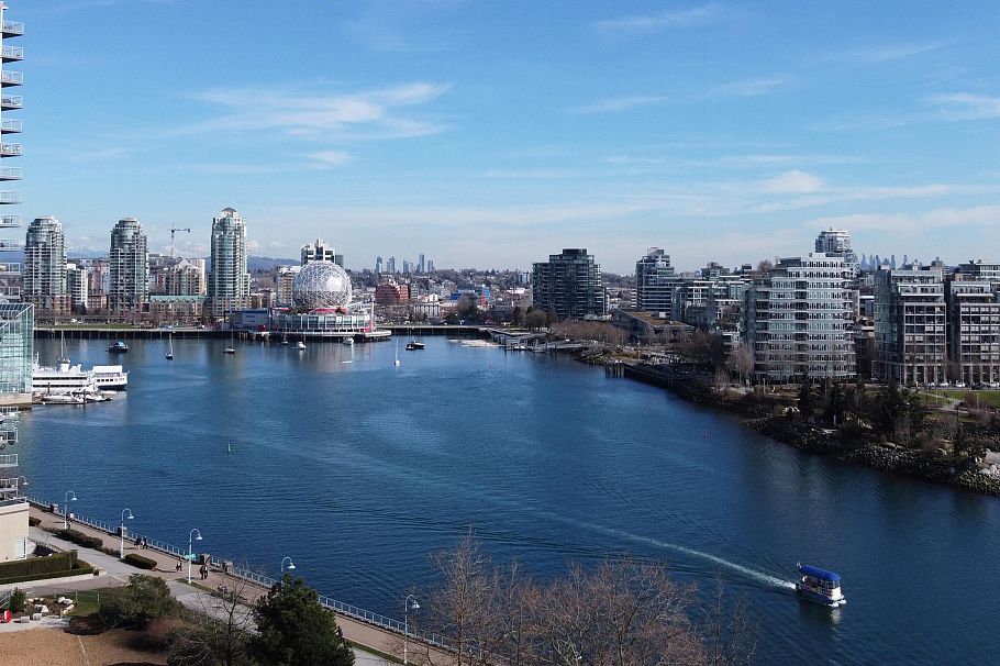 907 1288 Marinaside Crescent Vancouver, BC - 2