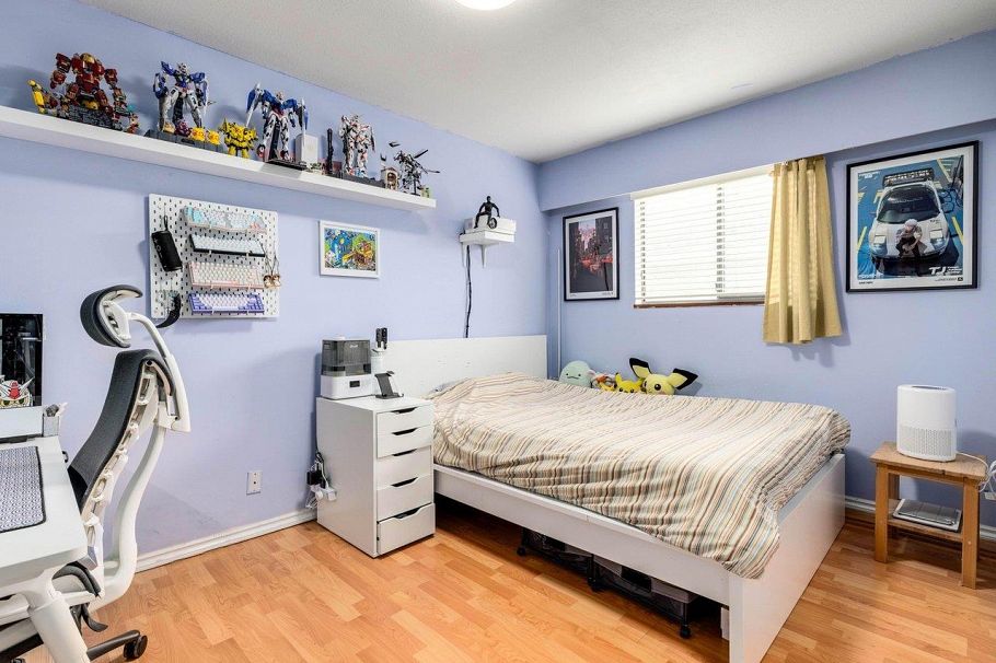 5820 Earles Street Vancouver, BC - 23