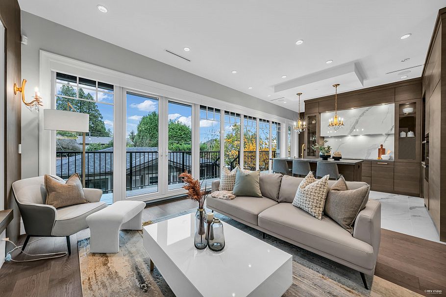 3070 W 44th Avenue Vancouver, BC - 10