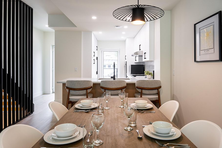 TH8 610 E 3rd Street North Vancouver, BC - 18