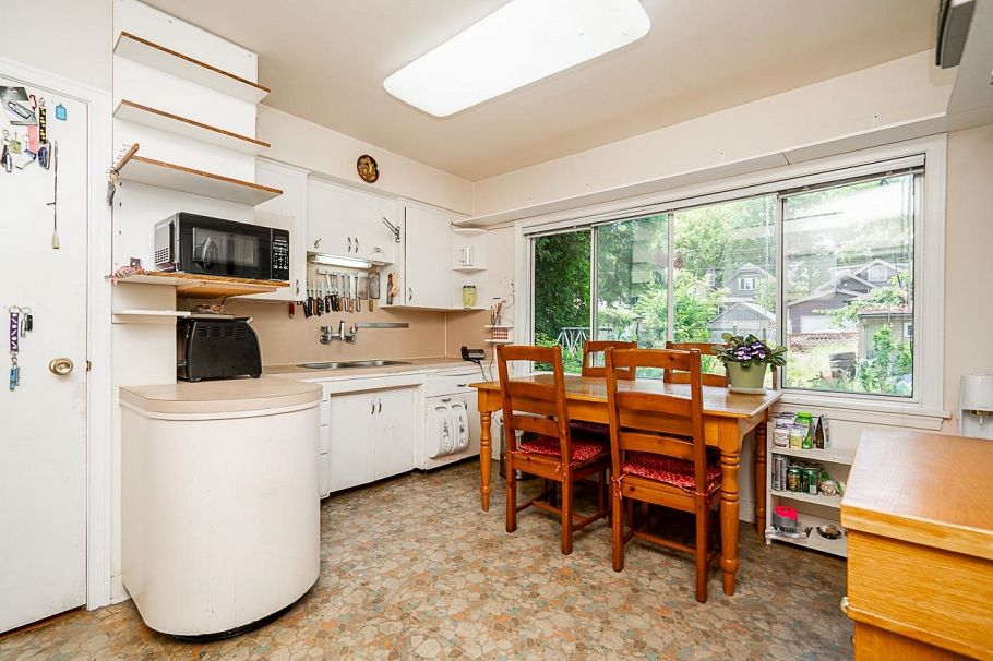 876 W King Edward Avenue Vancouver, BC - 5
