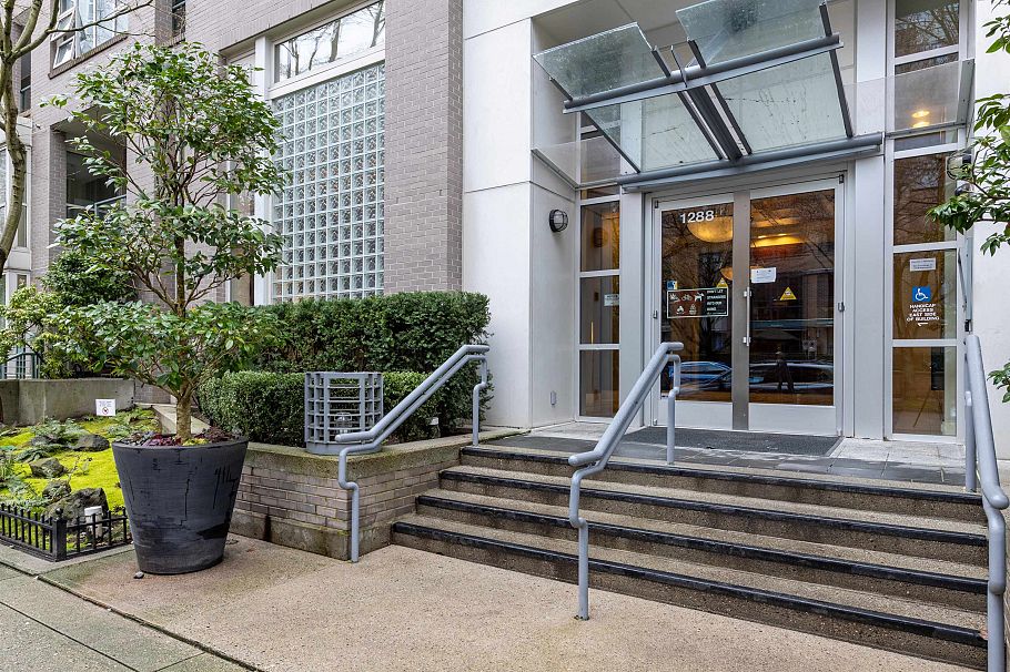 907 1288 Marinaside Crescent Vancouver, BC - 29