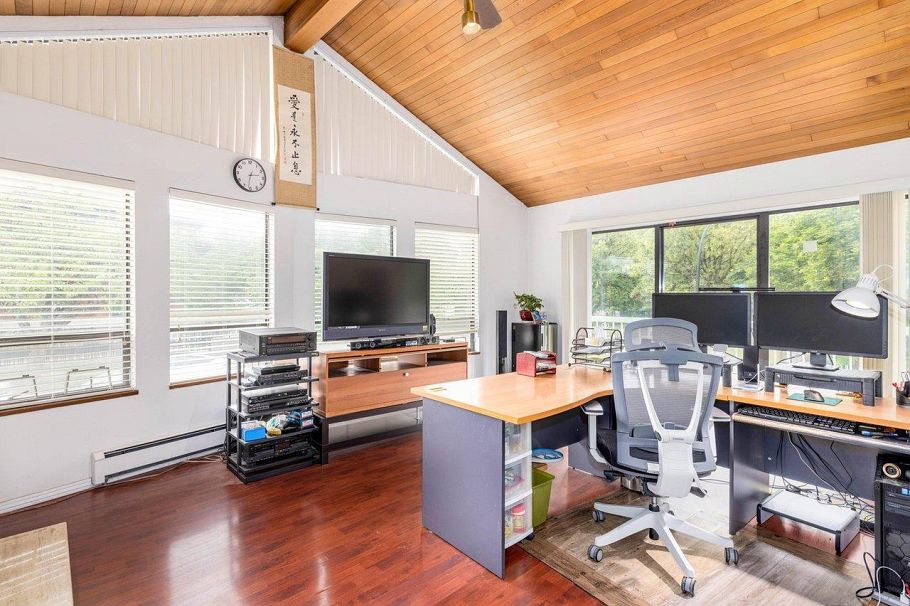 5820 Earles Street Vancouver, BC - 6