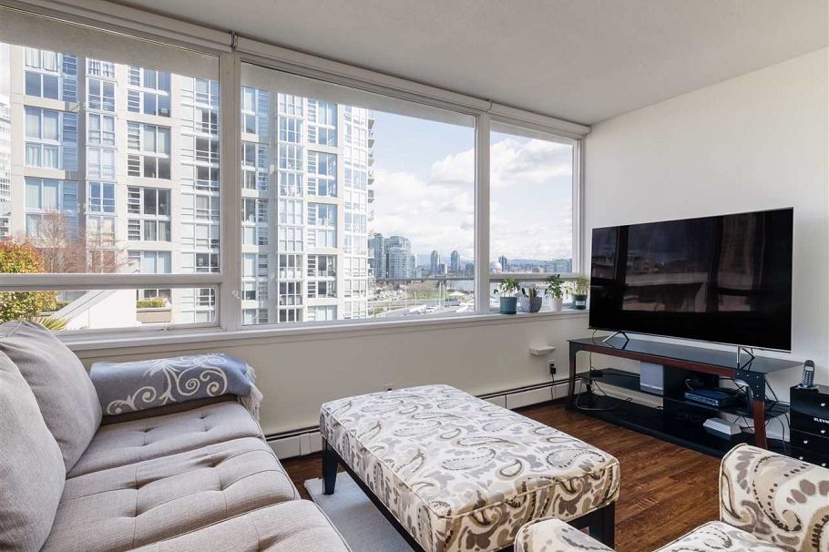 907 1288 Marinaside Crescent Vancouver, BC - 5