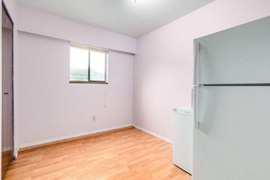 5820 Earles Street Vancouver, BC - 24