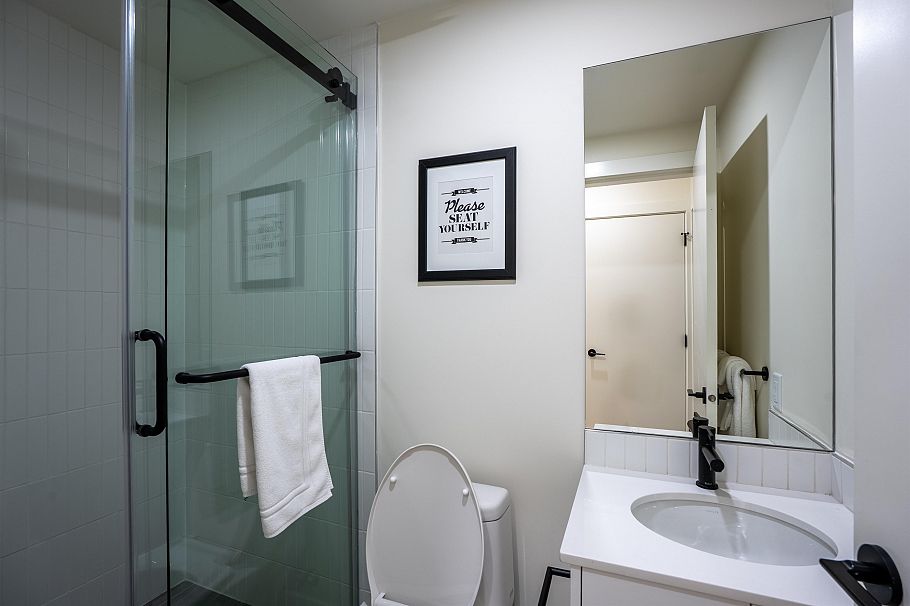 TH8 610 E 3rd Street North Vancouver, BC - 6