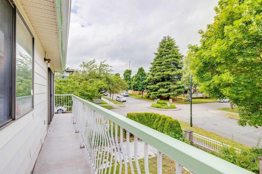 5820 Earles Street Vancouver, BC - 17