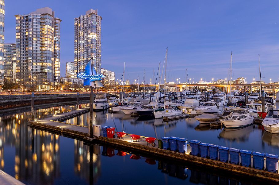 907 1288 Marinaside Crescent Vancouver, BC - 32